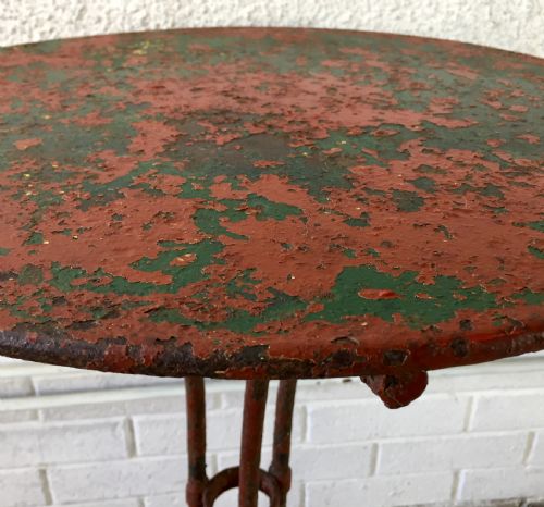 19TH CENTURY FRENCH GUERIDON TABLE WITH LAYERS OF OLD PAINT - ADDITIONAL PHOTO 3