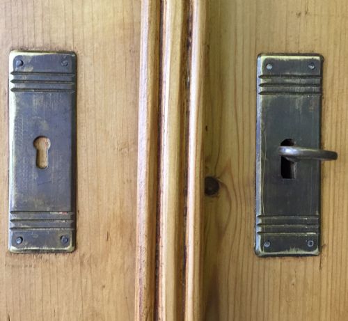 CIRCA 1900 CONTINENTAL PINE KNOCK DOWN WARDROBE - ADDITIONAL PHOTO 7