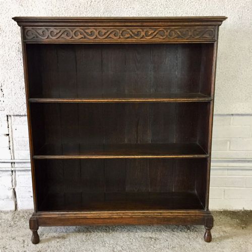 edwardian oak bookcase on turned feet - CATEGORY: ANTIQUE BOOKCASES - DATED EDWARDIAN