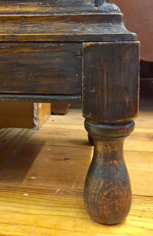 EDWARDIAN OAK BOOKCASE ON TURNED FEET - ADDITIONAL PHOTO 5