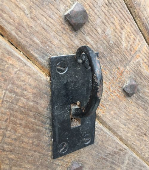 PAIR OF 19TH CENTURY OAK STUDDED EXTERNAL DOORS - ADDITIONAL PHOTO 7
