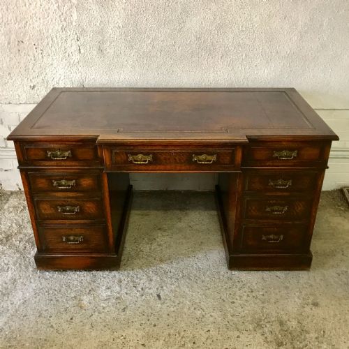 circa 1900 oak kneehole pedestal desk - CATEGORY: ANTIQUE DESKS - DATED 1900