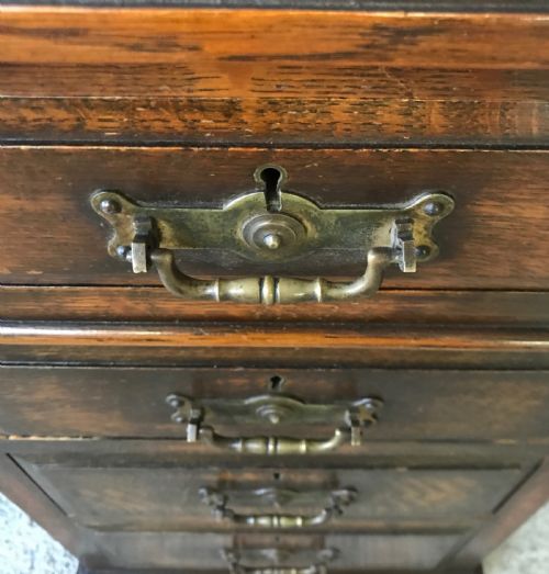 CIRCA 1900 OAK KNEEHOLE PEDESTAL DESK - ADDITIONAL PHOTO 8