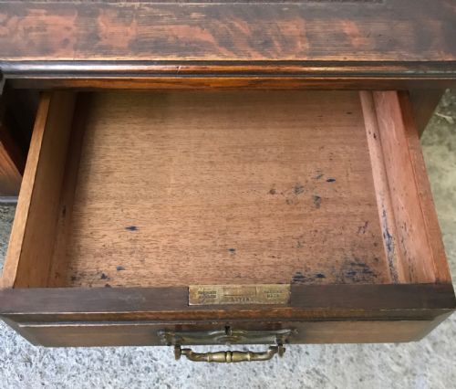 CIRCA 1900 OAK KNEEHOLE PEDESTAL DESK - ADDITIONAL PHOTO 9