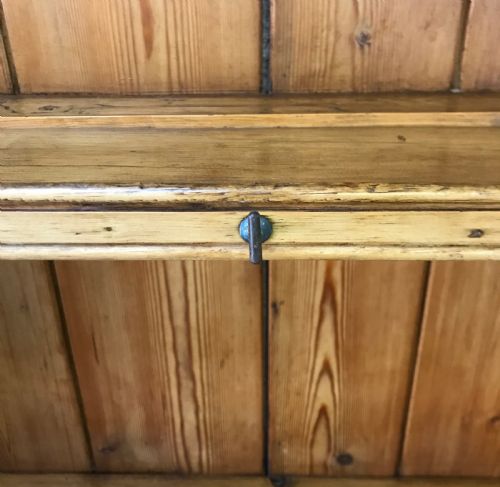 VICTORIAN PINE DRESSER - ADDITIONAL PHOTO 3