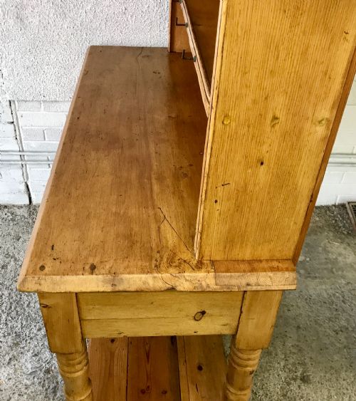 VICTORIAN PINE DRESSER - ADDITIONAL PHOTO 4