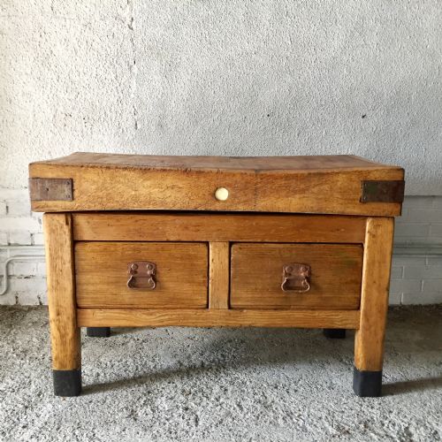 butchers block with double sided drawers - CATEGORY: ANTIQUE MISCELLANEOUS - DATED 1920