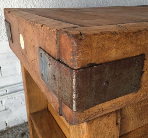 BUTCHERS BLOCK WITH DOUBLE SIDED DRAWERS - ADDITIONAL PHOTO 1