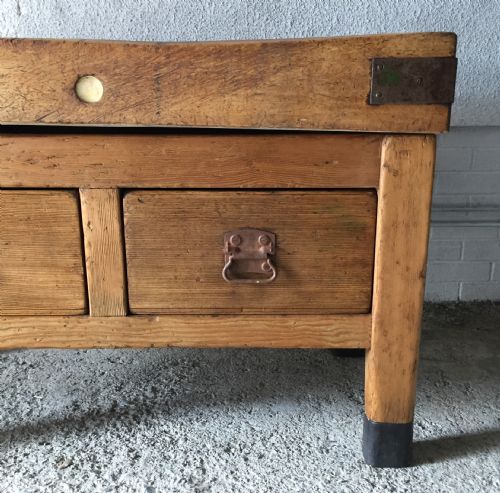 BUTCHERS BLOCK WITH DOUBLE SIDED DRAWERS - ADDITIONAL PHOTO 3