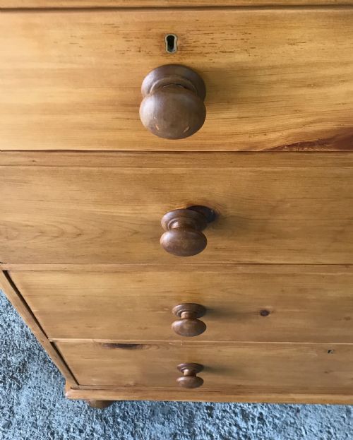 VICTORIAN PINE CHEST OF DRAWERS - ADDITIONAL PHOTO 2