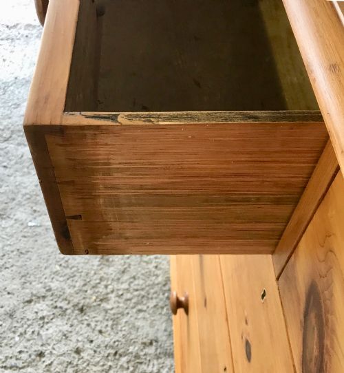 VICTORIAN PINE CHEST OF DRAWERS - ADDITIONAL PHOTO 3