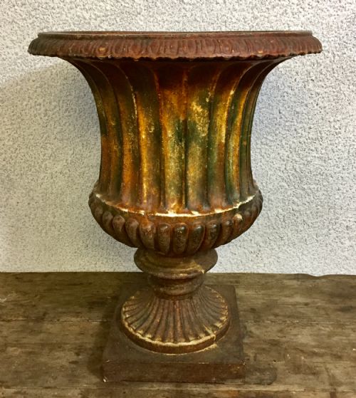 SET OF VICTORIAN CAST IRON GARDEN URNS - ADDITIONAL PHOTO 2