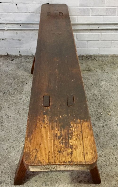 19TH CENTURY PINE BENCH - ADDITIONAL PHOTO 3