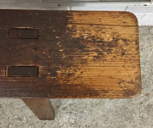 19TH CENTURY PINE BENCH - ADDITIONAL PHOTO 5