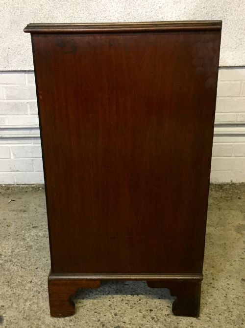 CIRCA 1800 MAHOGANY GRADUATED CHEST OF DRAWERS - ADDITIONAL PHOTO 8
