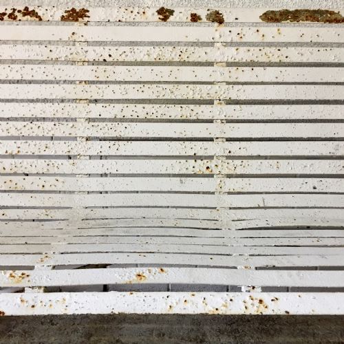 MID 19TH CENTURY IRON STRAP BENCH - ADDITIONAL PHOTO 4