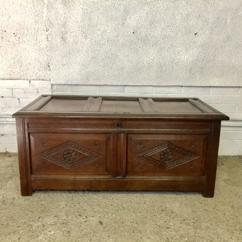 18th century oak panelled coffer - CATEGORY: ANTIQUE CHESTS - DATED 18TH CENTURY