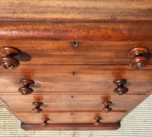 VICTORIAN MAHOGANY KNEEHOLE DESK - ADDITIONAL PHOTO 5