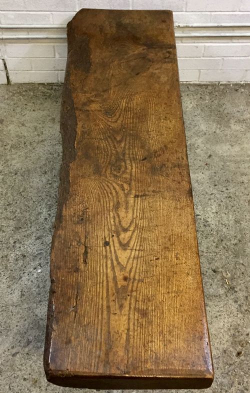 19TH CENTURY OAK PIG BENCH - ADDITIONAL PHOTO 4