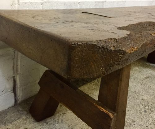 19TH CENTURY OAK PIG BENCH - ADDITIONAL PHOTO 6