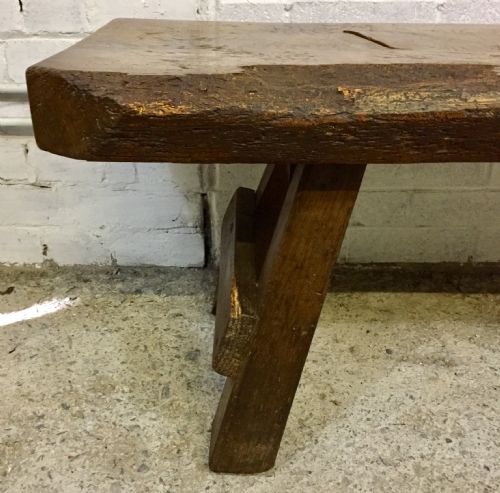 19TH CENTURY OAK PIG BENCH - ADDITIONAL PHOTO 8