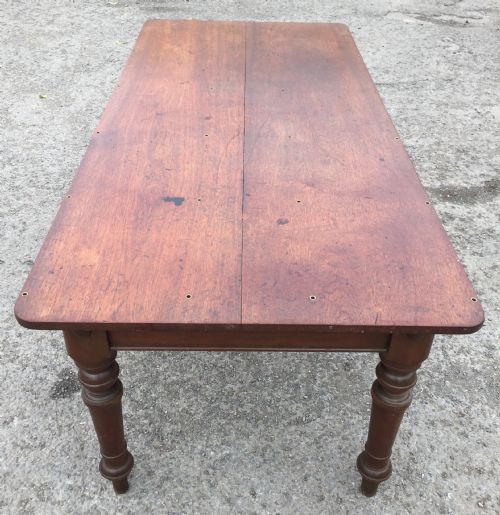 VICTORIAN MAHOGANY TABLE WITH TURNED LEGS - ADDITIONAL PHOTO 3