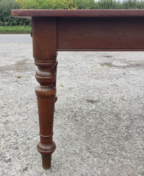 VICTORIAN MAHOGANY TABLE WITH TURNED LEGS - ADDITIONAL PHOTO 6