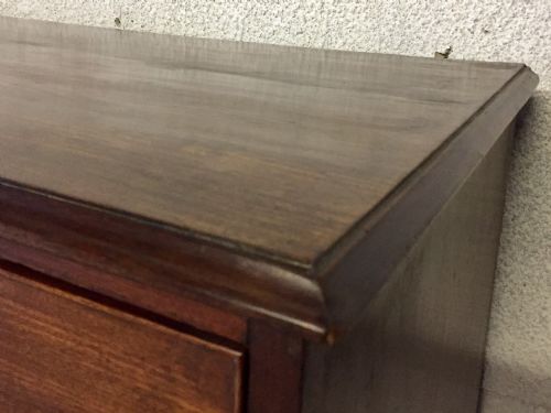 GEORGIAN MAHOGANY CHEST OF DRAWERS - ADDITIONAL PHOTO 3
