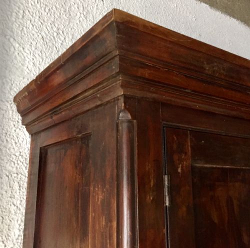 19TH CENTURY PINE HOUSEKEEPERS CUPBOARD IN ORIGINAL FINISH - ADDITIONAL PHOTO 1