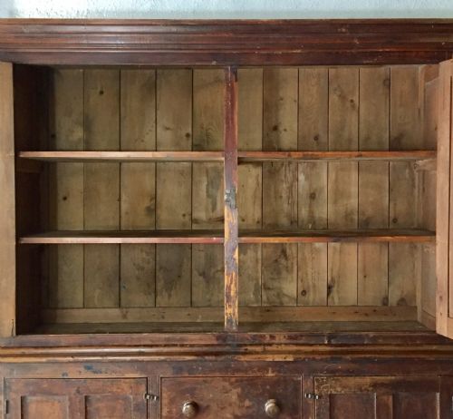 19TH CENTURY PINE HOUSEKEEPERS CUPBOARD IN ORIGINAL FINISH - ADDITIONAL PHOTO 4
