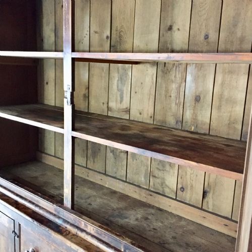19TH CENTURY PINE HOUSEKEEPERS CUPBOARD IN ORIGINAL FINISH - ADDITIONAL PHOTO 5