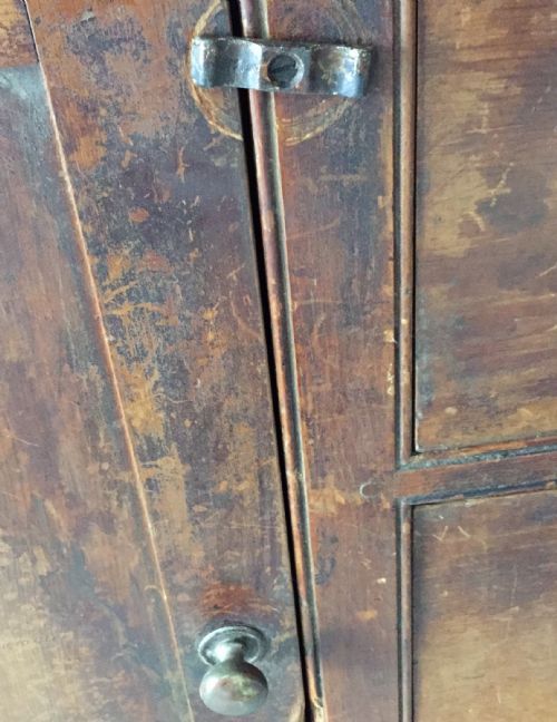 19TH CENTURY PINE HOUSEKEEPERS CUPBOARD IN ORIGINAL FINISH - ADDITIONAL PHOTO 8