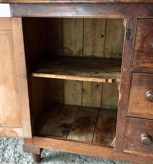 19TH CENTURY PINE HOUSEKEEPERS CUPBOARD IN ORIGINAL FINISH - ADDITIONAL PHOTO 9