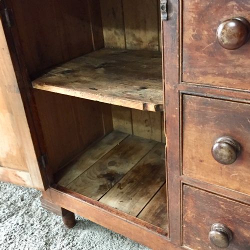 19TH CENTURY PINE HOUSEKEEPERS CUPBOARD IN ORIGINAL FINISH - ADDITIONAL PHOTO 10