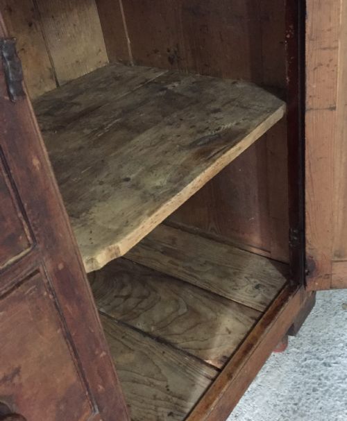 19TH CENTURY PINE HOUSEKEEPERS CUPBOARD IN ORIGINAL FINISH - ADDITIONAL PHOTO 14