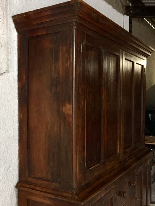 19TH CENTURY PINE HOUSEKEEPERS CUPBOARD IN ORIGINAL FINISH - ADDITIONAL PHOTO 19