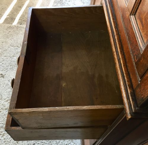 19TH CENTURY OAK AND ELM HOUSEKEEPERS CUPBOARD - ADDITIONAL PHOTO 13