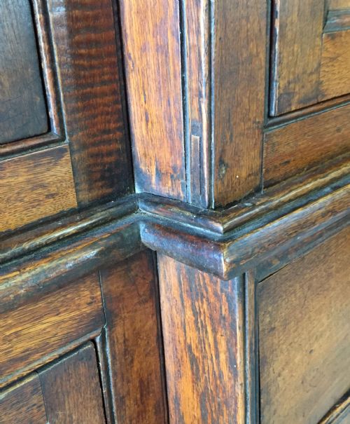 19TH CENTURY OAK AND ELM HOUSEKEEPERS CUPBOARD - ADDITIONAL PHOTO 17