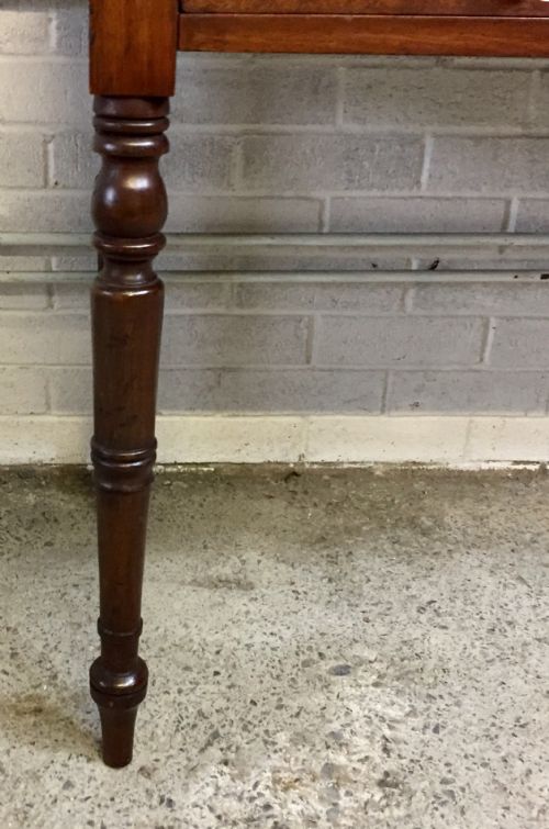 VICTORIAN MAHOGANY SIDE TABLE WITH GALLERY BACK - ADDITIONAL PHOTO 7
