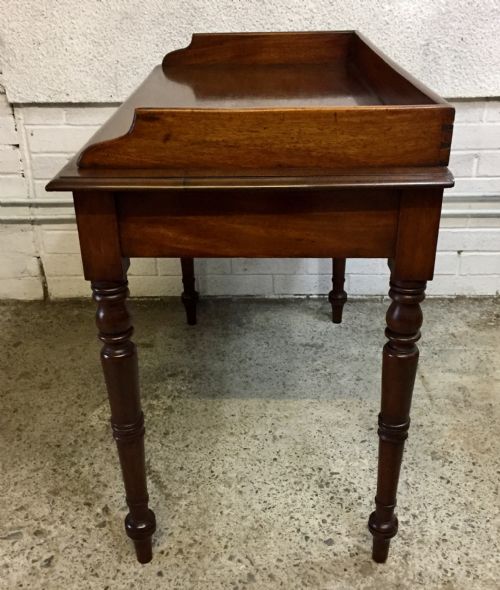 VICTORIAN MAHOGANY SIDE TABLE WITH GALLERY BACK - ADDITIONAL PHOTO 8