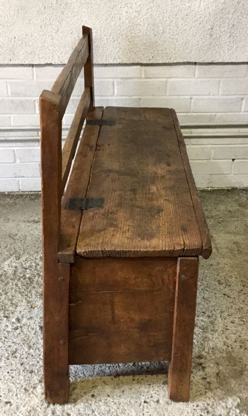 EARLY 19TH CENTURY EUROPEAN PINE BENCH OF SMALL SCALE - ADDITIONAL PHOTO 9