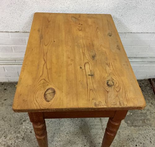 CIRCA 1900 PINE SQUARE TOP TABLE - ADDITIONAL PHOTO 3