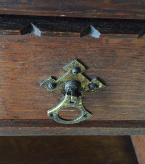 VICTORIAN GOTHIC OAK BOOKCASE WITH ORIGINAL BRASS HANDLES - ADDITIONAL PHOTO 6