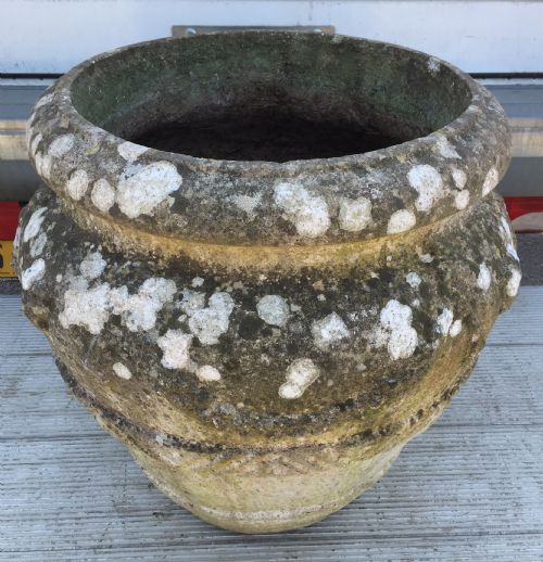 EARLY 20TH CENTURY RECONSTITUTED STONE GARDEN POT - ADDITIONAL PHOTO 1