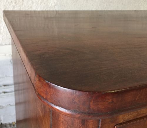 VICTORIAN MAHOGANY CHEST OF DRAWERS WITH ORIGINAL TURNED KNOBS AND FEET - ADDITIONAL PHOTO 2