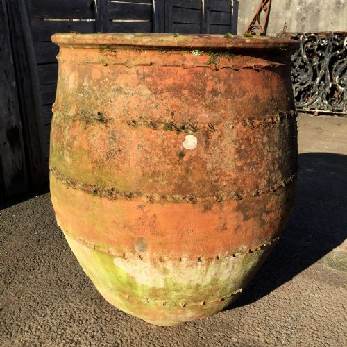 19TH CENTURY TERRACOTTA AMPHORA OIL JAR WITH GOOD PATINATION - ADDITIONAL PHOTO 2