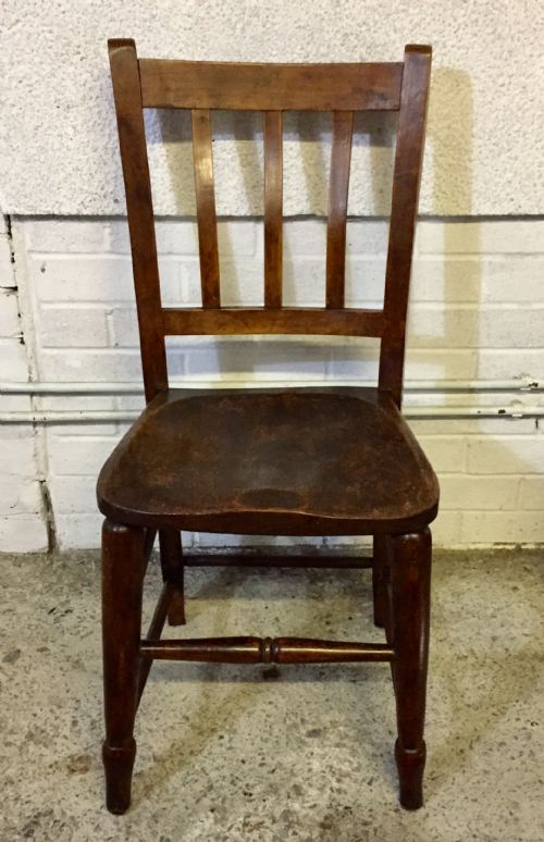 CIRCA 1900 SET OF 4 ELM AND BEECH KITCHEN CHAIRS - ADDITIONAL PHOTO 1