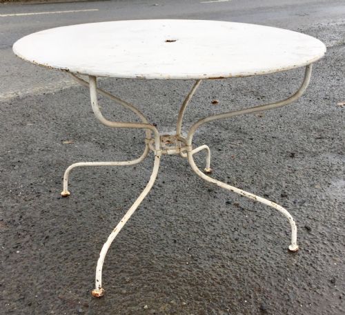 1920S FRENCH WROUGHT IRON TABLE AND 4 CHAIRS - ADDITIONAL PHOTO 1
