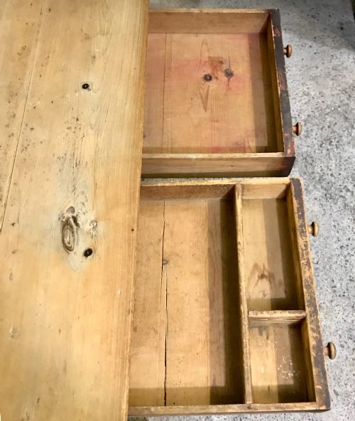 EARLY 19TH CENTURY PINE SCRUB TOP TABLE WITH 2 DRAWERS - ADDITIONAL PHOTO 5