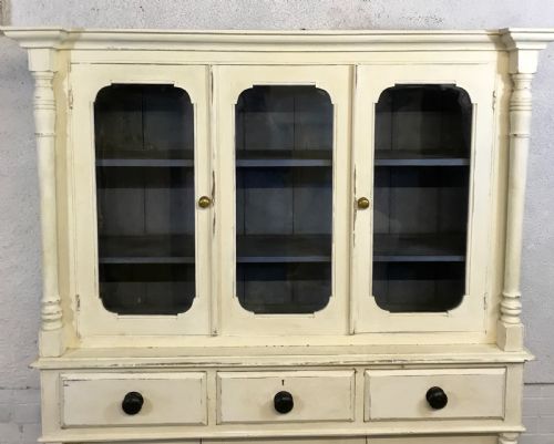 VICTORIAN PINE DRESSER WITH ORIGINAL BLUE PAINT INSIDE - ADDITIONAL PHOTO 6